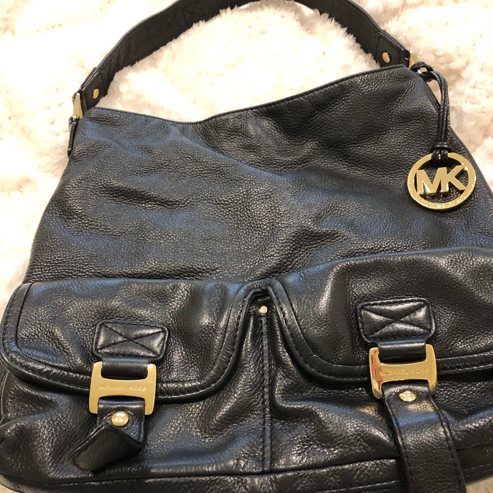 HUGE CLEARANCE ITEM - NO OFFERS Michael Kors Leather Bag